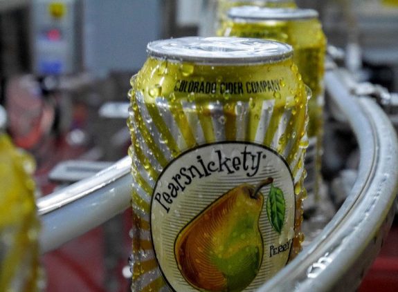 Colorado Cider Pearsnickety cans BeerPulse