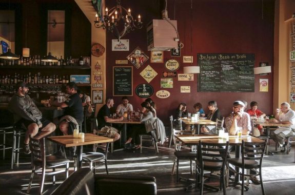 Bazi Brasserie Thristy Monk credit Stephanie Yao Long of the Oregonian