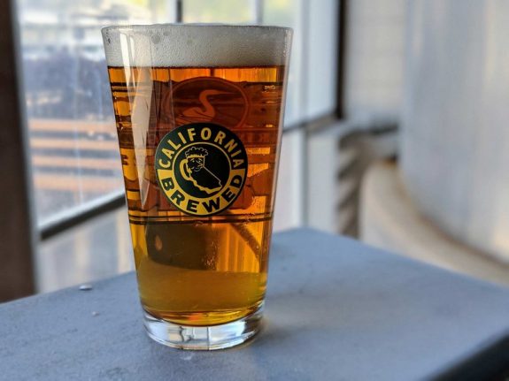 Marin Your Uncle's IPA glass BeerPulse